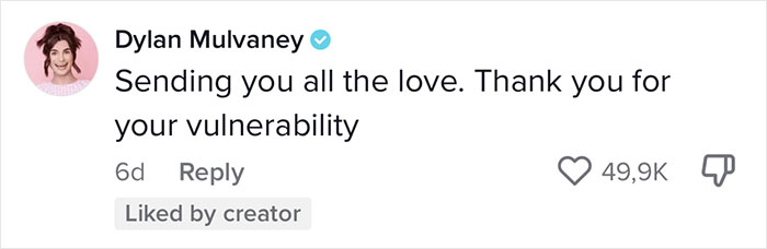 Woman's Face Starts Flaring Up Right Before Work, So She Films What It Looks Like To Raise Awareness