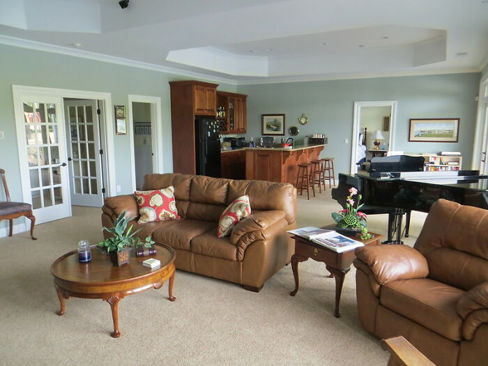 30 Decisions People Made During The Pandemic That, In Hindsight, Bit Them In The Butt, As Pointed Out In This Viral Thread