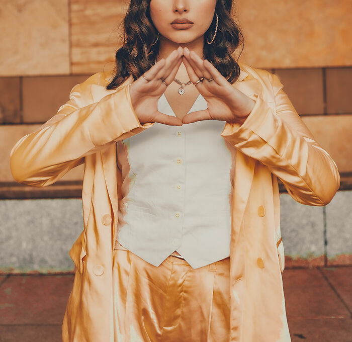 “What Conspiracy Theory Do You Believe To Your Core But Have No Evidence For?” (30 Answers)