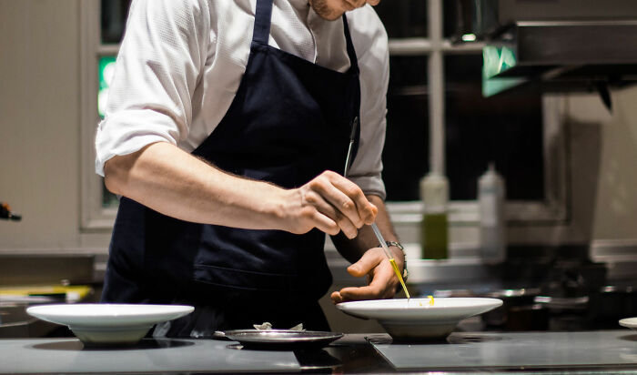 30 People Online Unveil 'Tricks' That Make Matters Easier In Their Kitchen