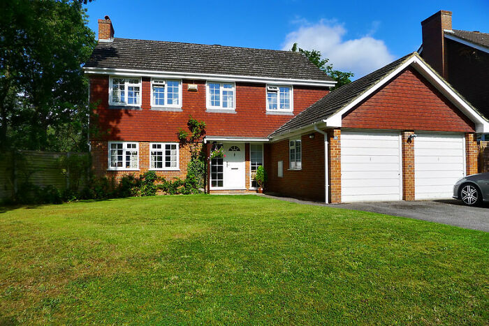 30 Decisions People Made During The Pandemic That, In Hindsight, Bit Them In The Butt, As Pointed Out In This Viral Thread