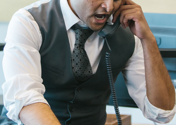 Woman Is Sick And Tired Of Her Boss Blaming Her For The Hair In Customers&rsquo; Food, Dyes Her Hair Blue