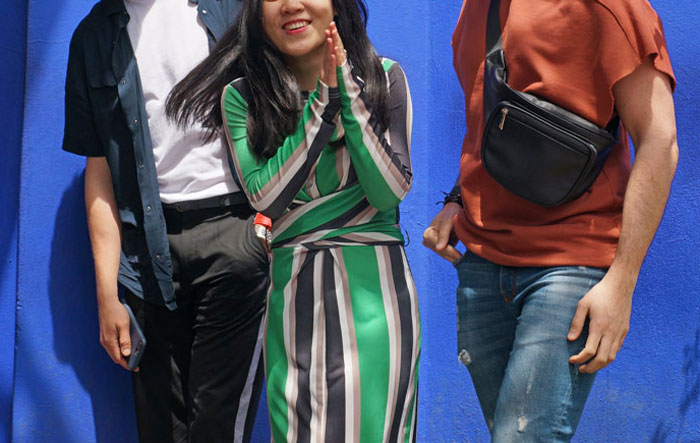 Bride Bans Polyamorous Parents' Throuple Partner From Her Wedding And Asks Folks Online If She's The Bad Guy