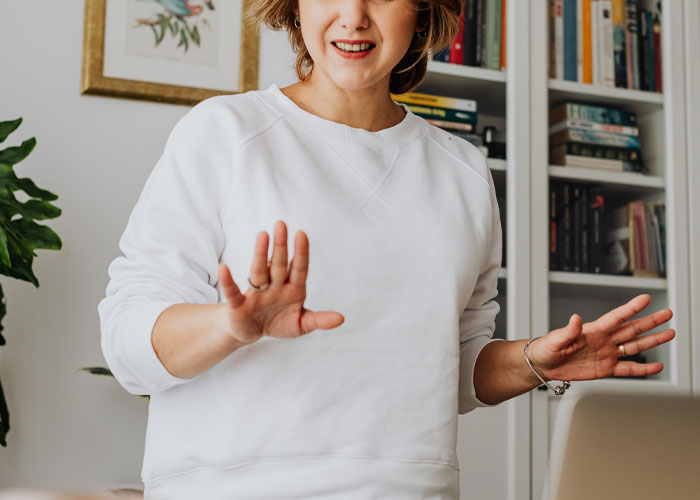 Mom Has The Perfect Response For MIL After She Calls Her Stepson's Eyeshadow Ridiculous, Drama Ensues