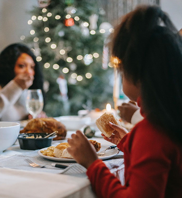 Mom Leaves Teen Daughter Alone In The Hospital On Christmas, Hoping It Will Teach Her A Lesson, Wonders If She Went Too Far
