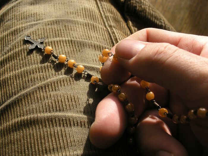 35 People Answer "What Is The Most Important/Biggest Unspoken Rule You Know?”