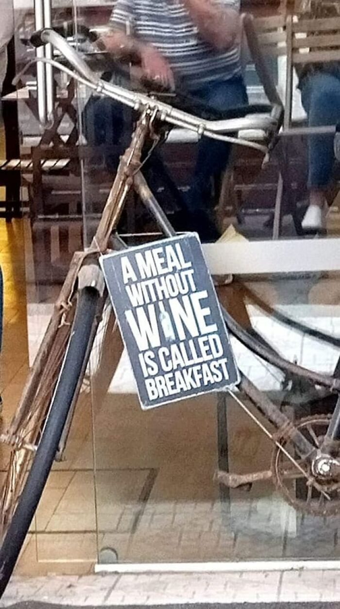 Nonsense-Weird-Signs-Facebook