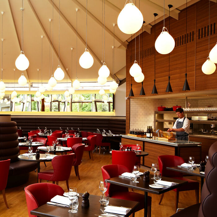 30 Of The Most Uncomfortable Situations People Ever Found Themselves In, As Shared In This Thread