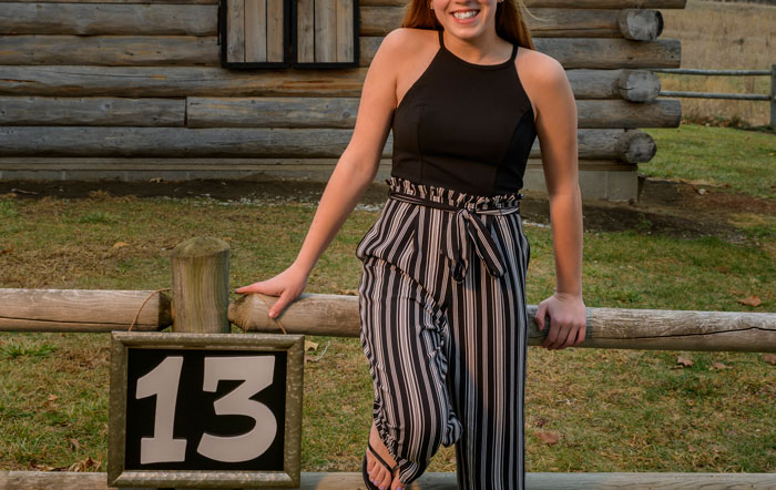 Dad Catches 13 Y.O. Daughter Lying After She Fails To Introduce Her Date, Tells Her To Text Him And Call It Off