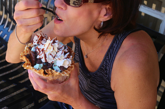 Woman Says She Isn’t Hungry, Causes A Scene When Daughter-In-Law “Gobbles” The Food Up Woman Says She Isn’t Hungry, Causes A Scene When Daughter-In-Law “Gobbles” The Food Up