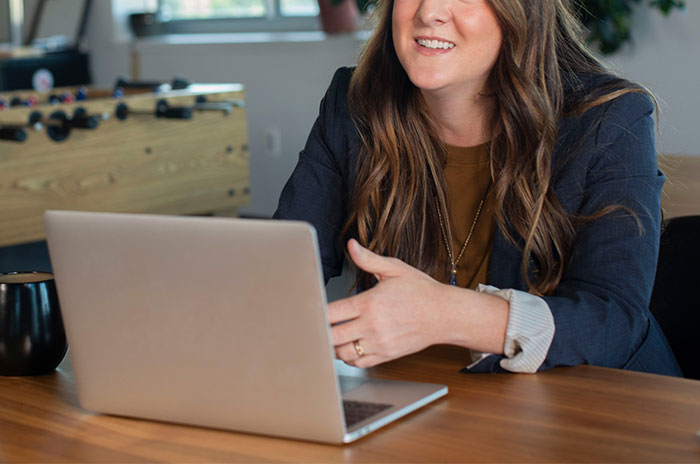 Male Nurse Maliciously Complies With Management's Gender-Biased Dress Code, Gets Them To Change It Male Nurse Maliciously Complies With Management's Gender-Biased Dress Code, Gets Them To Change It