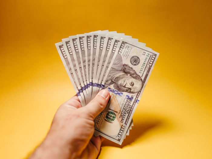 Mom And Stepdad Don&rsquo;t Take It Well When This 16 Y.O. Tells Them She Is Moving In With Her Dad, Thinking She Is &ldquo;Making Things Hard For Everyone&rdquo;