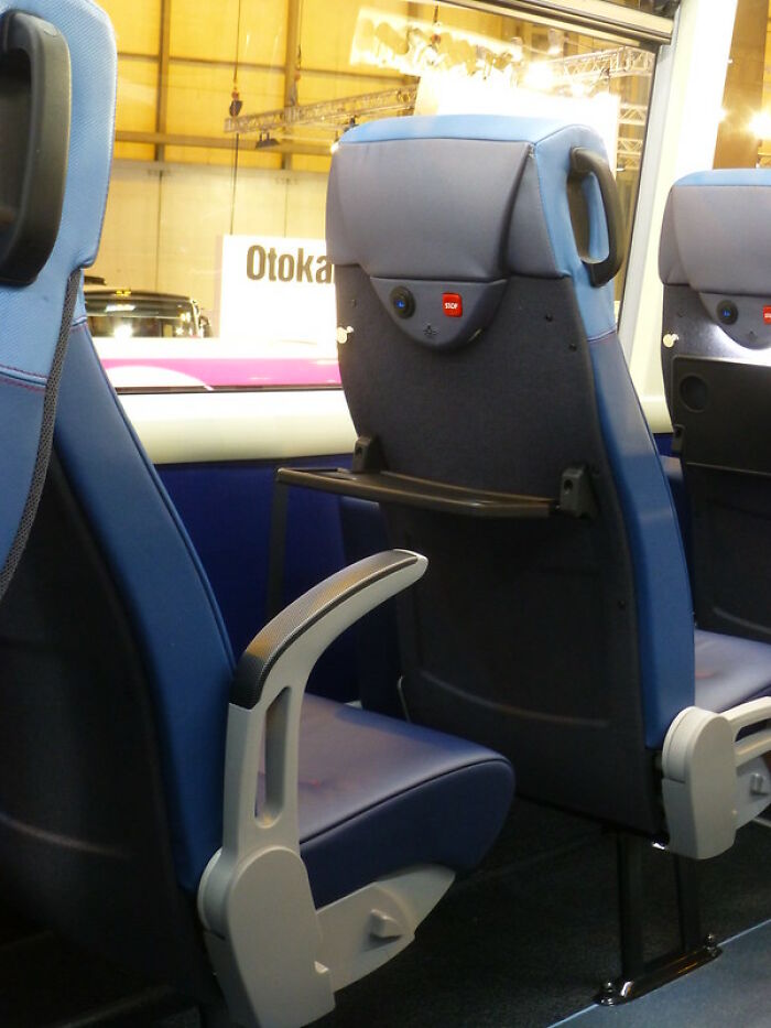 30 Airport Hacks And Tips To Make Your Flight As Effortless As Possible