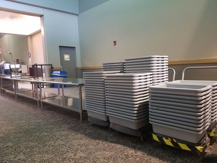 30 Airport Hacks And Tips To Make Your Flight As Effortless As Possible