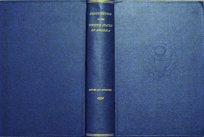 Netizen Wonders "What Is An American Thing But Americans Think Everyone Outside Of America Does It?", Gets 30 Responses