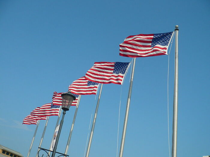 Netizen Wonders "What Is An American Thing But Americans Think Everyone Outside Of America Does It?", Gets 30 Responses