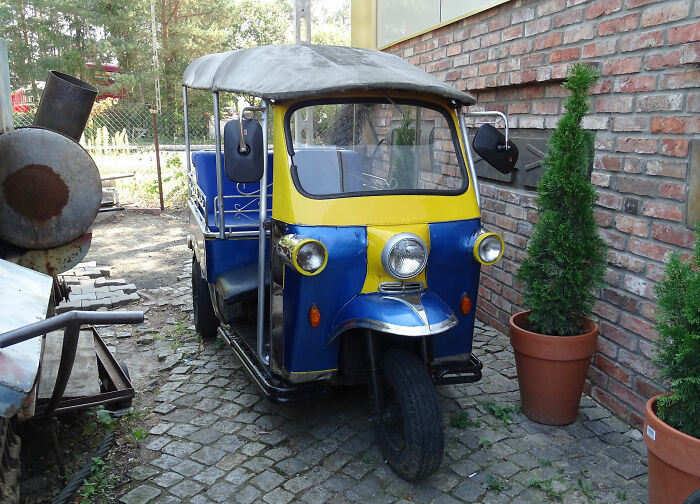 29 Creepy, Scary Or Unpleasant Experiences Solo Travelers In This Online Group Went Through