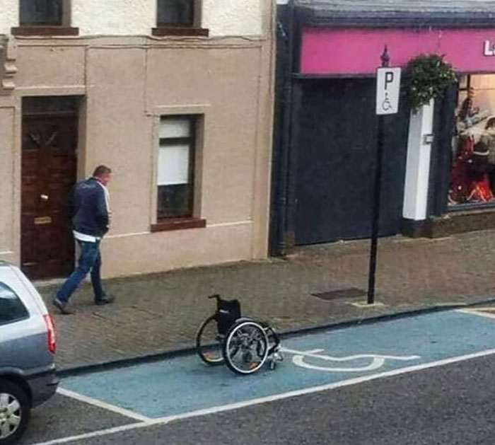 Nonsense-Weird-Signs-Facebook