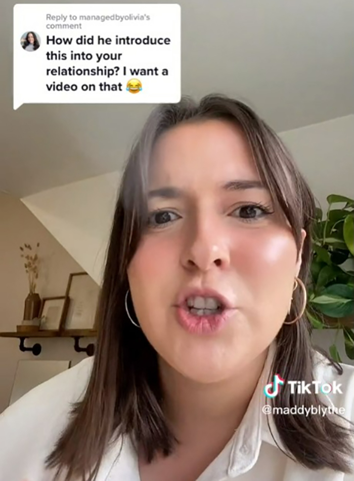 Woman Shows An Insane Excel Spreadsheet Her Ex Used To Keep Track Of Everything She Owed Him, And People Don't Hold Back Their Opinions