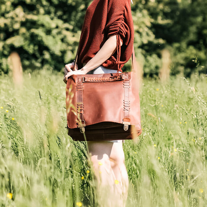 29 Answers To The Question “What’s A Women’s Thing Men Should Absolutely Start Doing?”