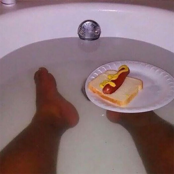 This Group Is All About Sharing "Cursed Images", And Here's 34 Of The Most Bizarre Ones