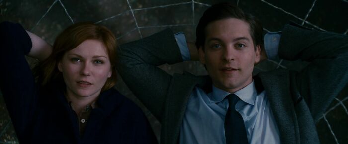 Tobey Maguire And Kirsten Dunst (Spider-Man)
