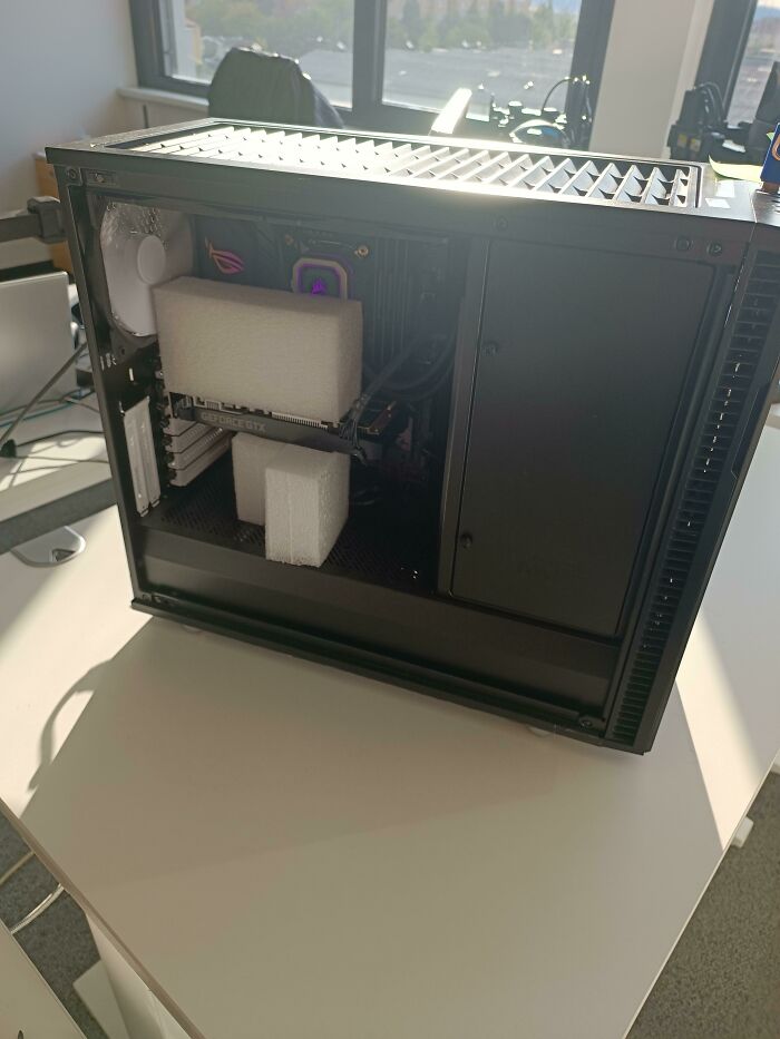 Travelled 1000km To Fix 5 Brand New Desktops Which Are Slow For Strange Reasons. Strange Reasons: