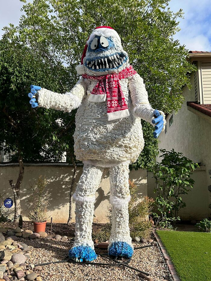 He’s Imperfectly Perfect! A True Misfit! (Bumble On The 12 Ft Home Depot Skeleton)