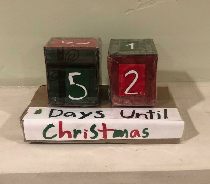 My 12-Year-Old Loves Christmas. She Didn’t Want To Spend The Money On Countdown Blocks So Made Her Own