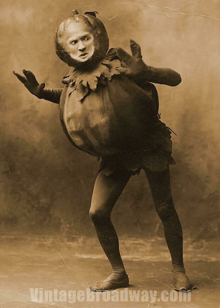 Weird Pumpkin Dude (From The Pearl And The Pumpkin)