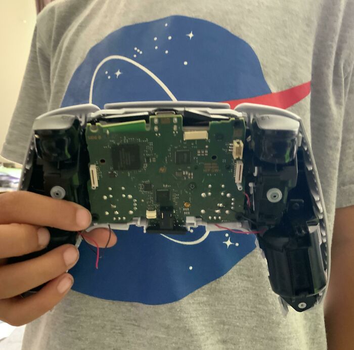 My Kid Lost At Fortnite And Blamed The Controller, Decided He Was Smart Enough To Take It A Part With A Knife, Broken Controller And He Still Sucks At Fortnite