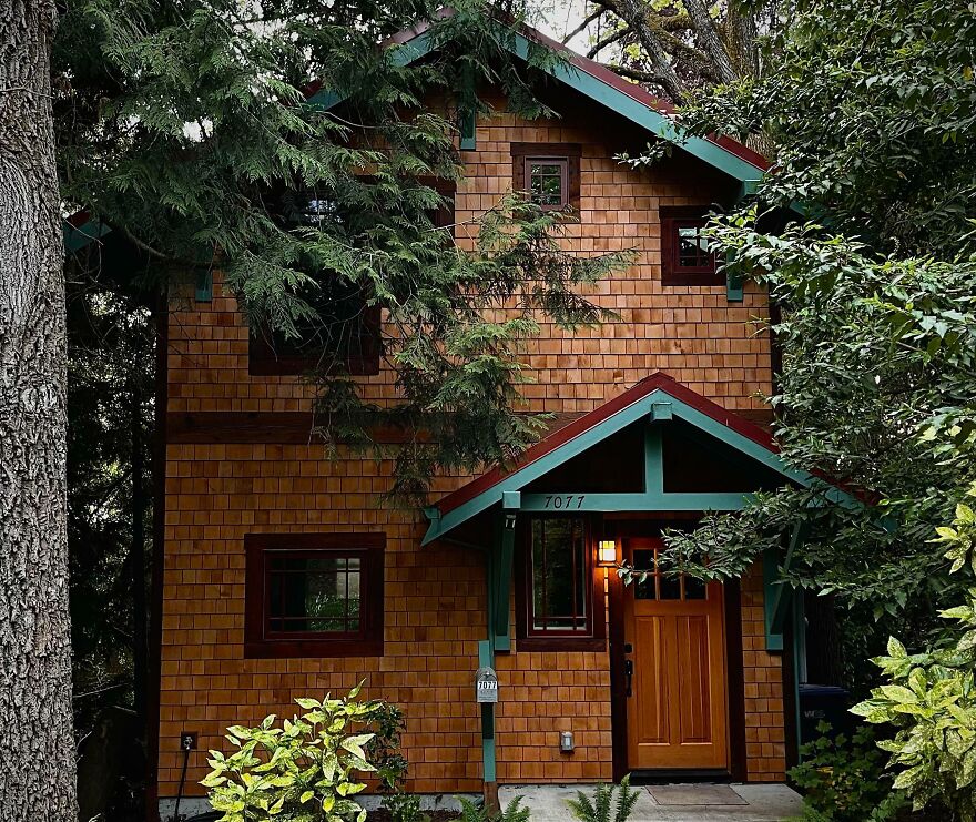 Quiet House Nestled Between The Trees In Portland, Oregon