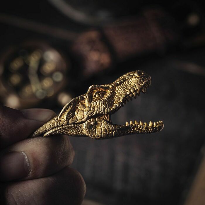 He hecho un clip con forma de T-Rex