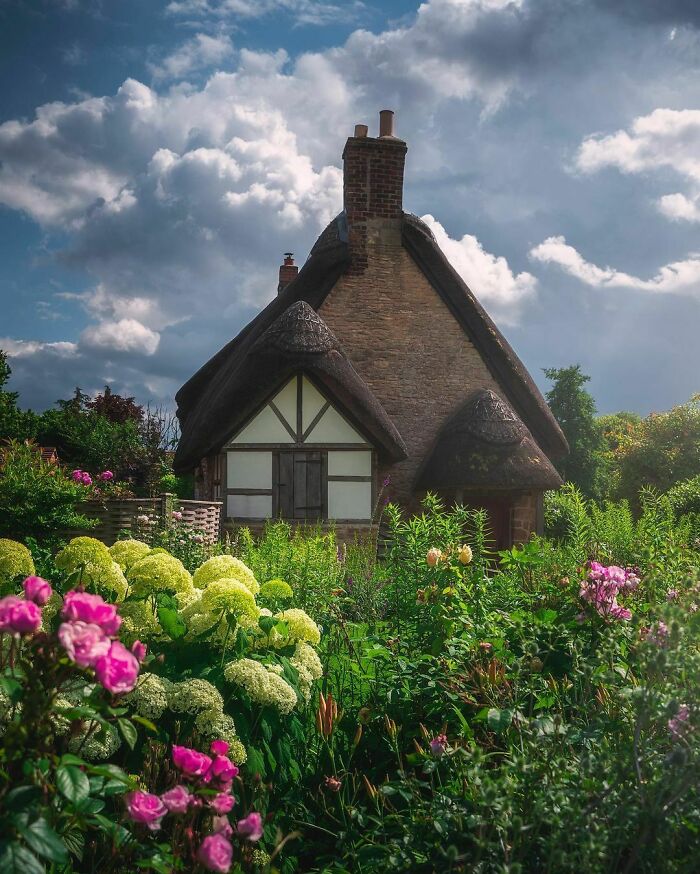 An Average House In The Cotswolds. Every Cottage In This Area Is Like Something Out Of A Storybook