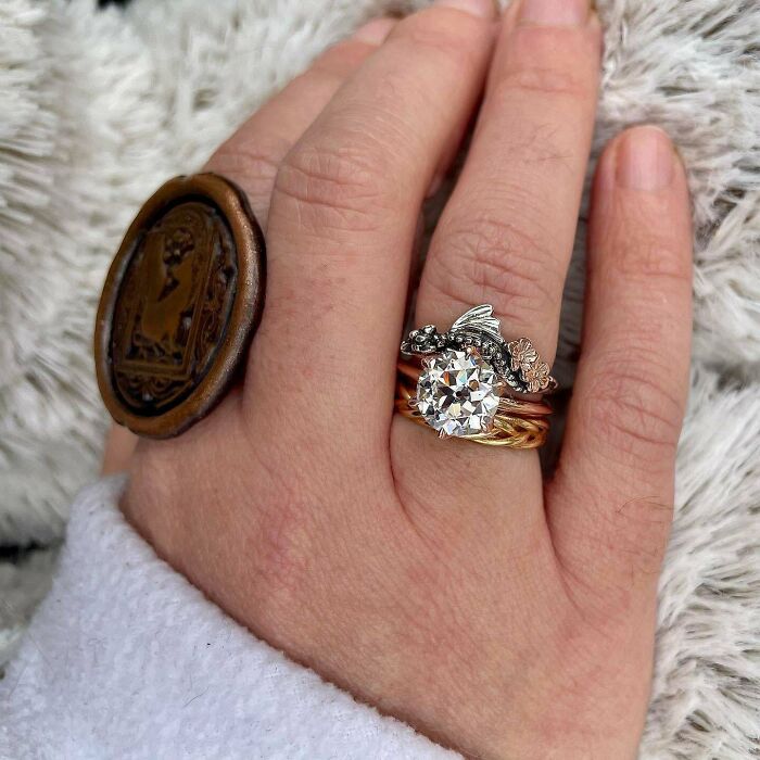 Contraté a un pequeño dragón para proteger mi gema