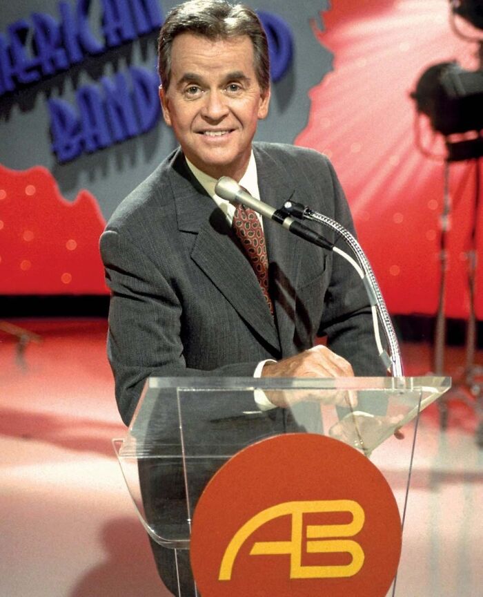 American Bandstand Premiered For The First Time On This Day In 1952.
american Bandstand Also Aired For The Final Time On This Day In 1989