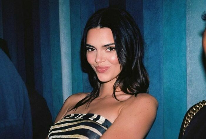 Kendall Jenner - Master At Making Bird Sound