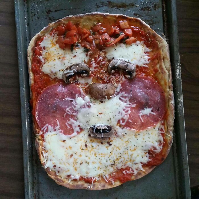 I Had One Mushroom, Two Pieces Of Salami, Some Dough, Sauce And Cheese. Merry Christmas!