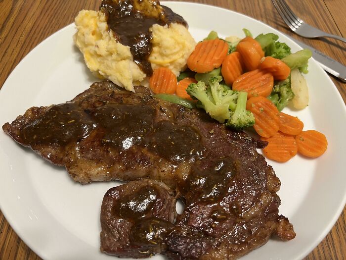 Home Alone Xmas Ribeye. Only Set The Fire Alarm Off Once!