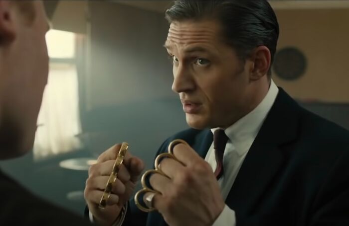 Tom hardy in movie Legend fight