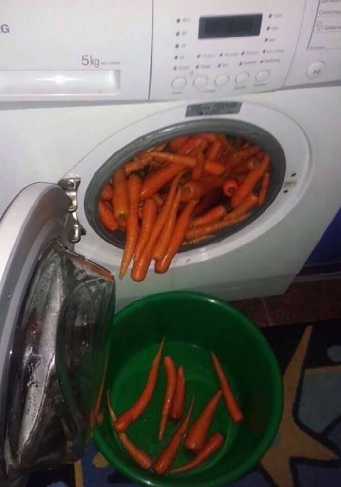 This Group Is All About Sharing "Cursed Images", And Here's 34 Of The Most Bizarre Ones