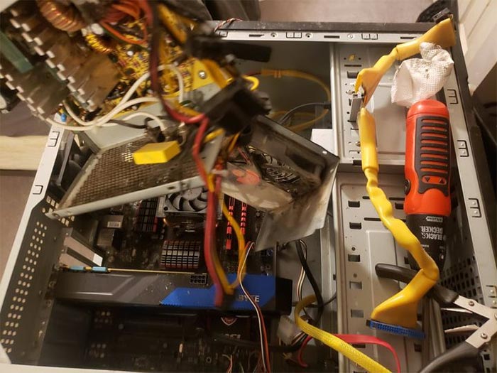 Gaming-Setups-Threatening-Auras