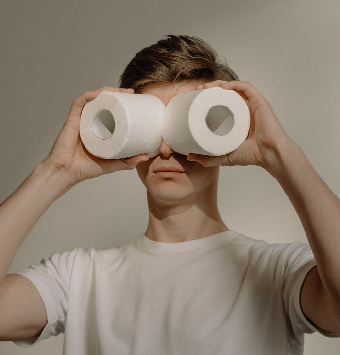 “What Screams Insecurity But Most People Don’t Realize It?” (30 Answers)