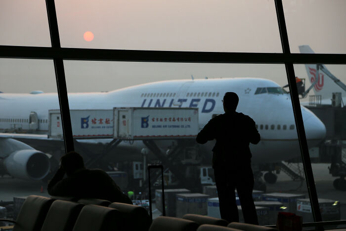 29 Creepy, Scary Or Unpleasant Experiences Solo Travelers In This Online Group Went Through