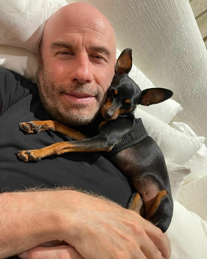 John Travolta - Qualified To Be A Commercial Pilot