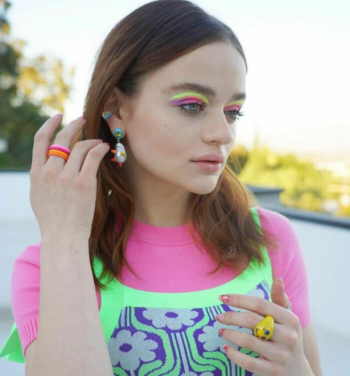 Joey King (23)