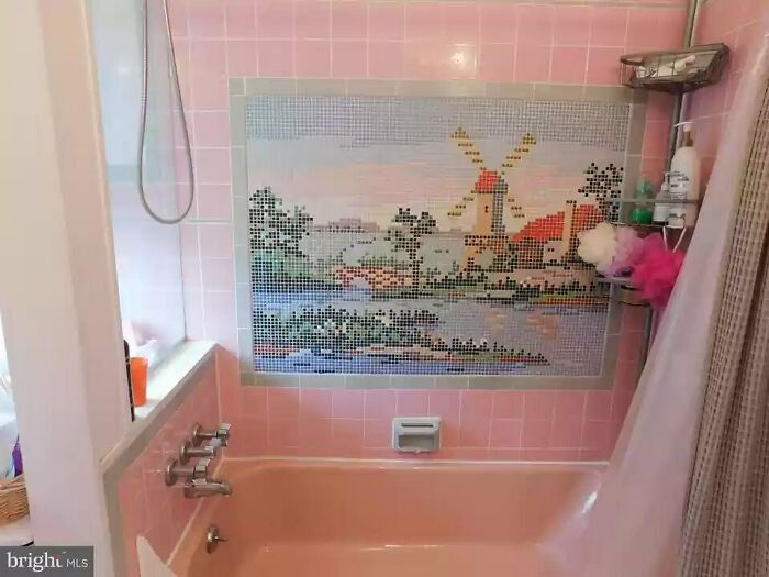 Found This Shower Today And Dayum It’s Something