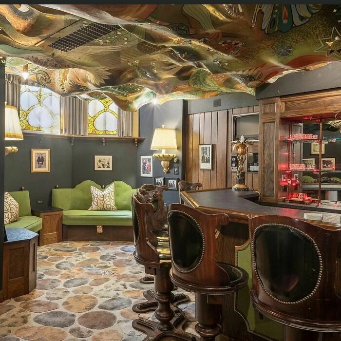 Monsters On The Ceiling And Pink Champagne On Ice And She Said…. Get Me Out Of Here Before I Have A Cris-Sis