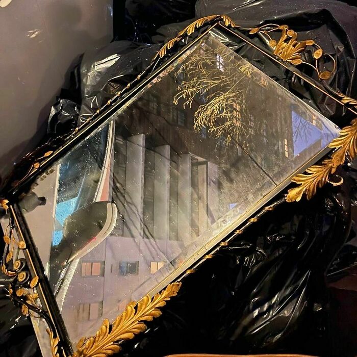 Un precioso espejo vintage dorado 