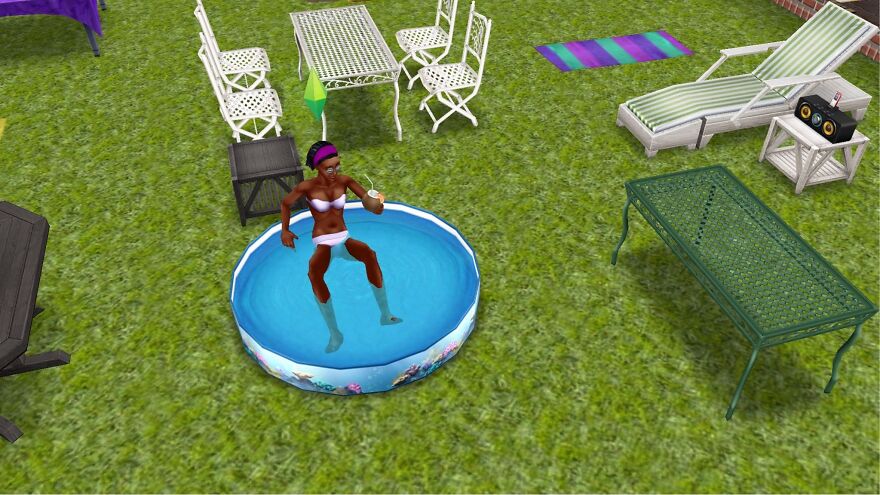 I Often Take Screenshots Of Funny Moments In Sims.